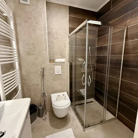 The Royal Nest Waves * Sarajevo