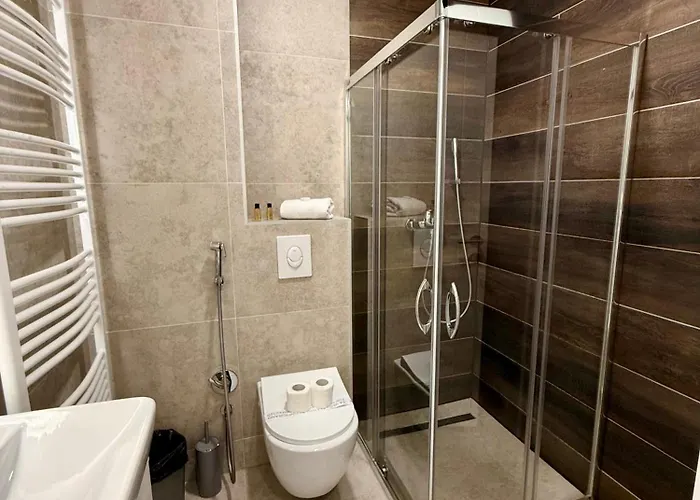 The Royal Nest Waves * סראייבו