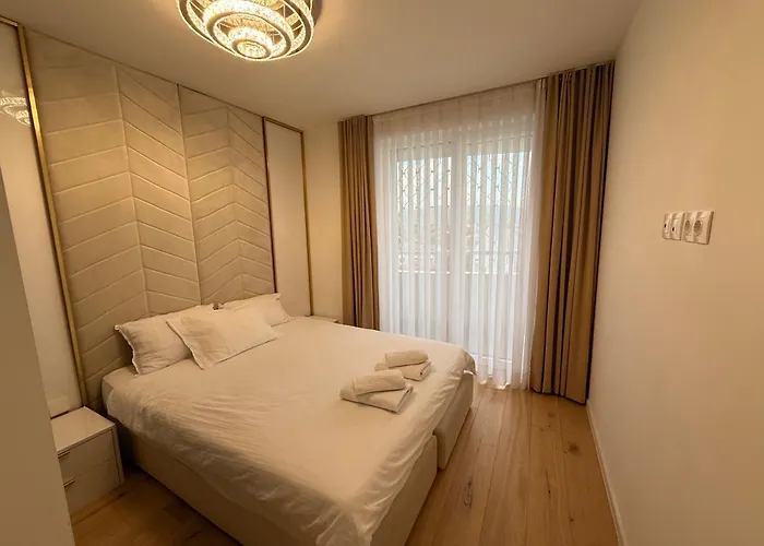 The Royal Nest Waves סראייבו